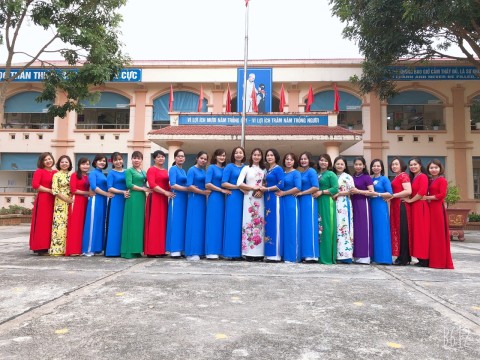 SÔI NỔI CÁC HOẠT ĐỘNG CHÀO MỪNG NGÀY 8/3