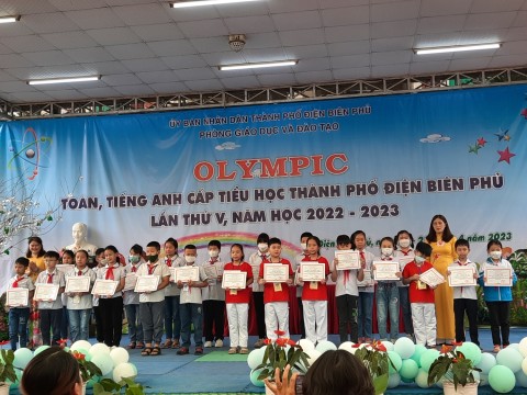 THẦY VÀ TRÒ TRƯỜNG TIỂU HỌC NAM THANH THAM GIA SÂN CHƠI OLYMPIC TOÁN, TIẾNG ANH CẤP TIỂU HỌC THÀNH PHỐ ĐIỆN BIÊN PHỦ LẦN THỨ V, NĂM HỌC 2022 – 2023