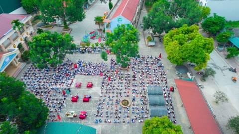 TRƯỜNG TIỂU HỌC NOONG BUA TƯNG BỪNG TỔ CHỨC HỘI THI CẮM HOA CHÀO MỪNG 93 NĂM NGÀY THÀNH LẬP HLHPN VIỆT NAM