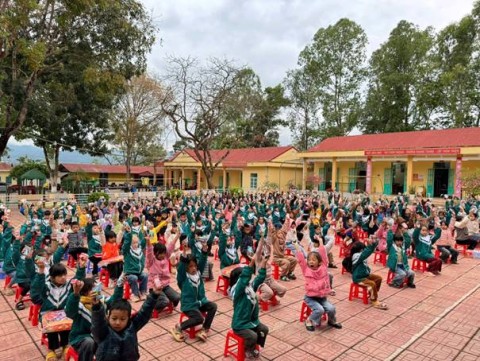 Trường Tiểu Học Số 1 Xã Thanh Xương Đón Nhận Sữa Từ Chương Trình 'Cùng Kun Vui Khỏe Mỗi Ngày'