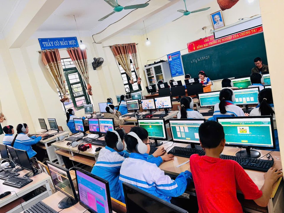 Trường Tiểu học Nam Thanh tổ chức cuộc thi Olympic Tiếng Anh trên Internet (IOE) cấp Quốc gia năm học 2024-2025