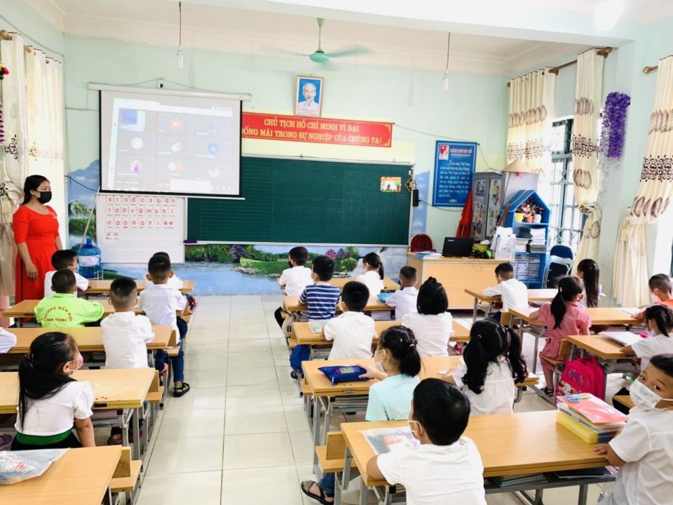 Ảnh tư liệu của nhà trường: Khai giảng năm học 2021-2022