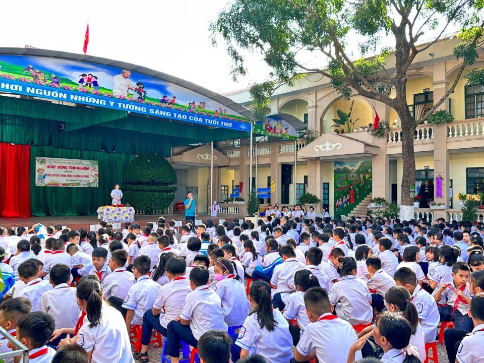Ảnh tư liệu của nhà trường: Tuyên truyền và phòng chống các bệnh học đường