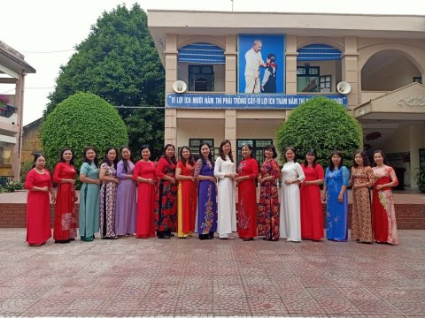 Ảnh Hưởng ứng tuần lễ áo dài – 5