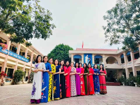 Ảnh Hưởng ứng tuần lễ áo dài – 28