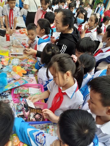 Ảnh Hoạt động trải nghiệm " Em tập làm thương nhân" – 7