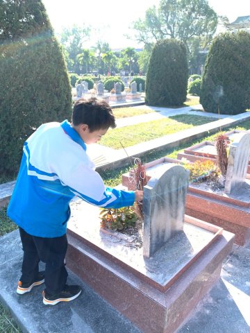 Ảnh Viếng nghĩa trang liệt sĩ năm 2022 – 4