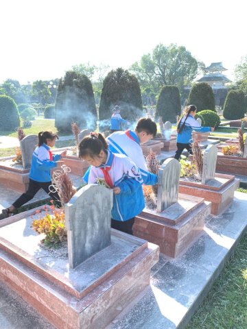 Ảnh Viếng nghĩa trang liệt sĩ năm 2022 – 13