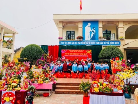 Ảnh TRƯỜNG TIỂU HỌC NAM THANH TỔ CHỨC NGÀY HỘI BÁNH TRƯNG XANH – TRAO QUÀ TẾT CHO HỌC SINH CÓ HOÀN CẢNH KHÓ KHĂN NHÂN DỊP TẾT NGUYÊN ĐÁN QUÝ MÃO NĂM 2023 – 5