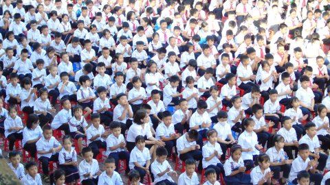 Ảnh Công an phường Nam Thanh tuyên truyền ATGT cho các em học sinh nhà trường – 10