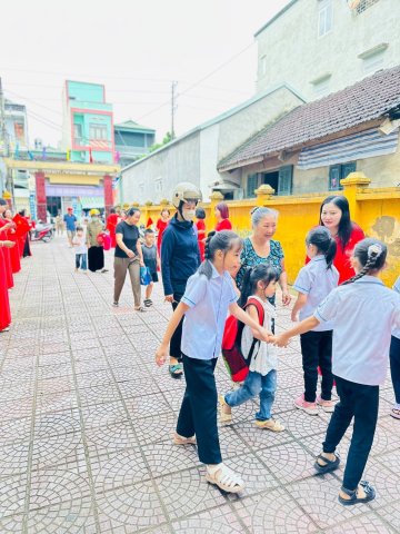 Ảnh Trường Tiểu học Nam Thanh TP Điện Biên Phủ tổ chức Ngày hội chào đón các em học sinh lớp 1 năm học 2024-2025 – 13