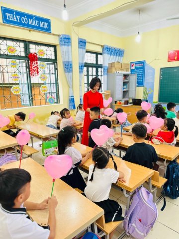 Ảnh Trường Tiểu học Nam Thanh TP Điện Biên Phủ tổ chức Ngày hội chào đón các em học sinh lớp 1 năm học 2024-2025 – 32